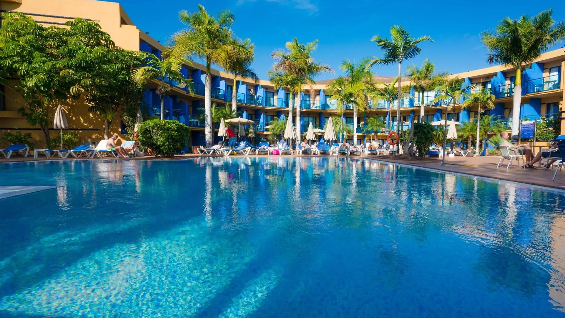 10 Hoteles de Playa Cerca de Playa Esquinzo que Merece la Pena Reservar