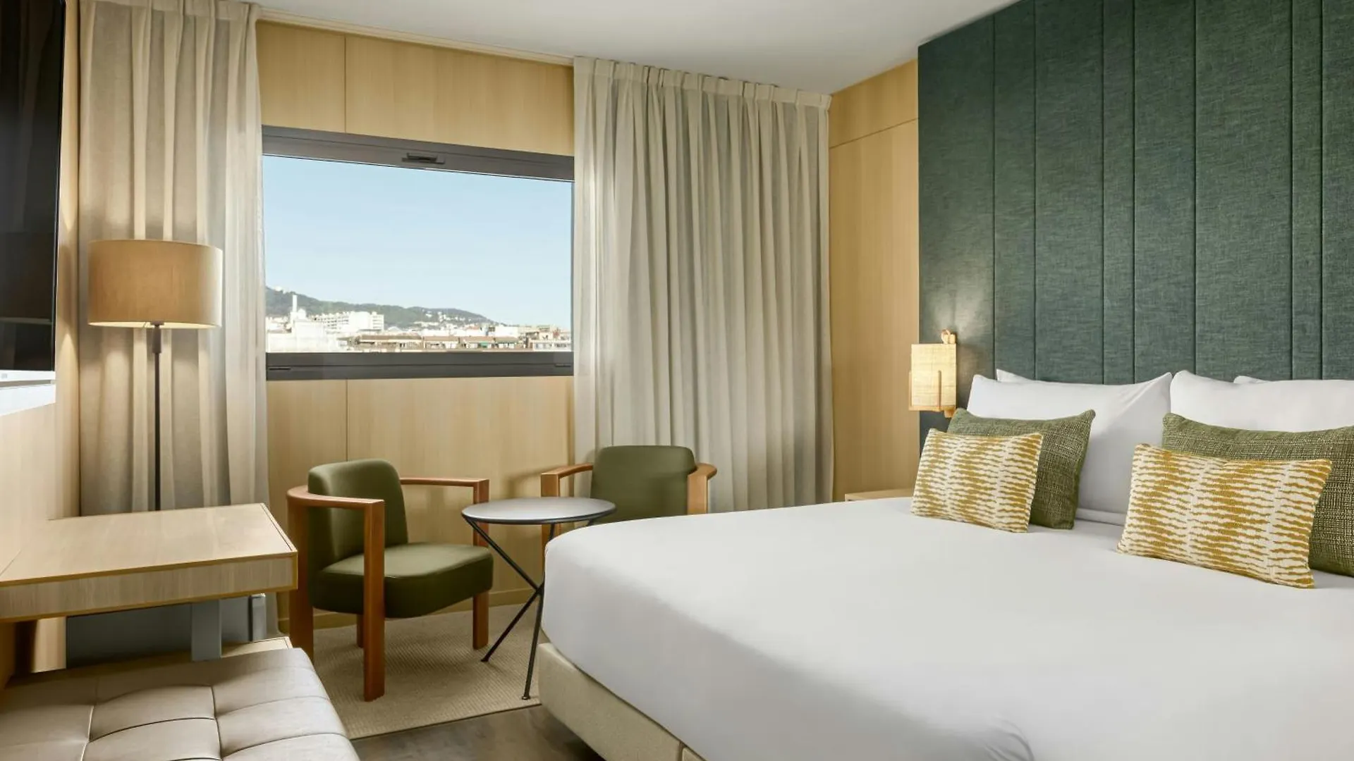 4 Hoteles Cerca del Park Güell con Acceso Real