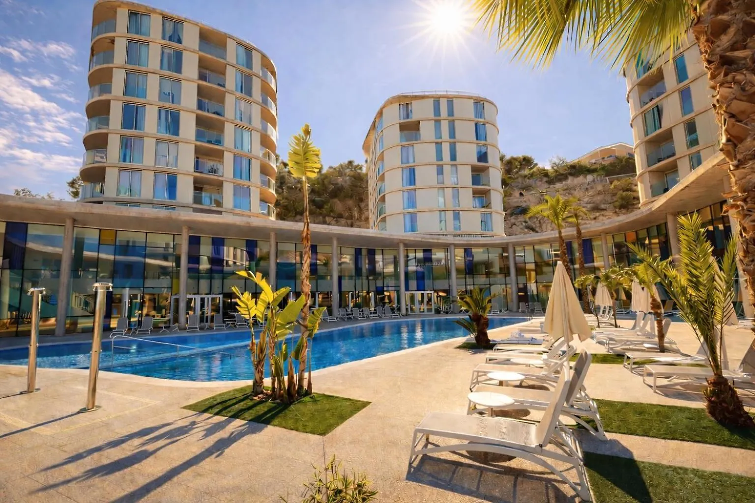 4 Hoteles de Playa en Costa del Azahar y Valencia que Valen la Pena